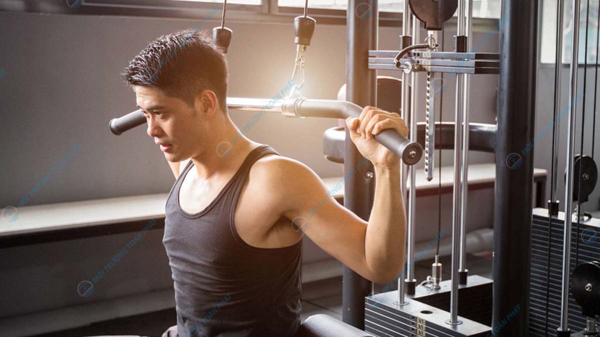 Nước điện giải cho người tập gym: Các loại phổ biến Nước điện giải giúp tăng cường hiệu quả tập luyện