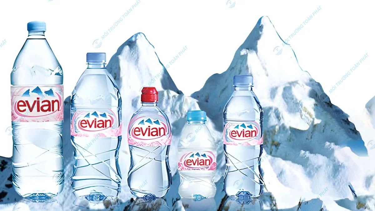Nước khoáng: Lợi ích và những thương hiệu nổi bật Nước suối Evian